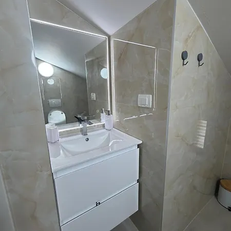 Luxury לינה וארוחת בוקר פונאנט