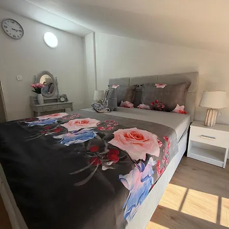 Luxury לינה וארוחת בוקר